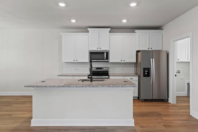 Building Photo - 9517 Balmy Ln