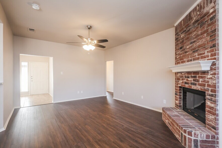 Building Photo - 1137 Alicia Ln