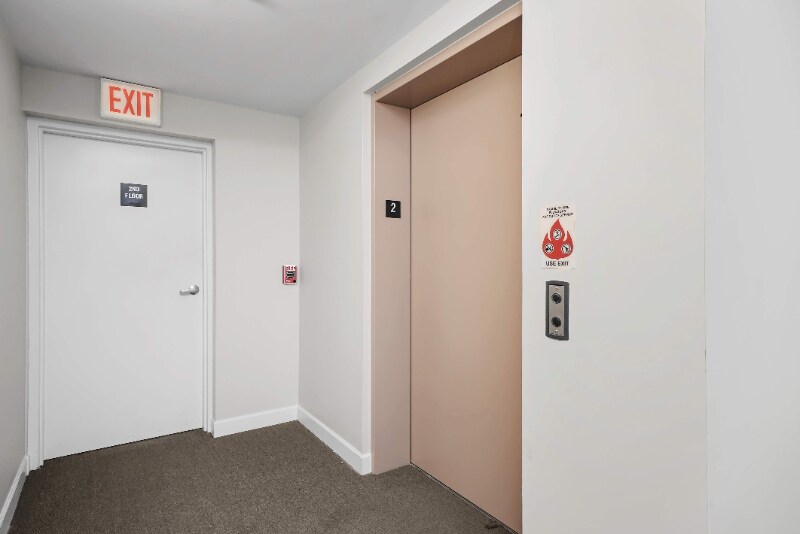 Building Photo - 6636 W 65th St