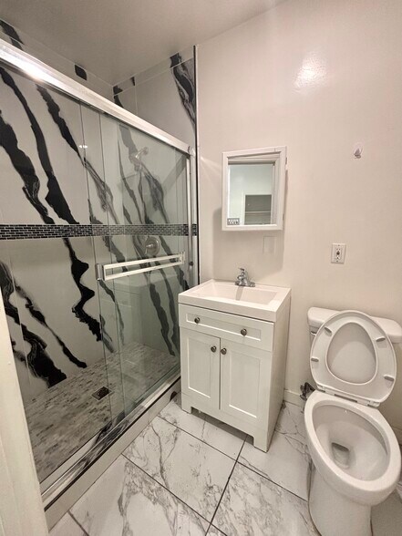 Building Photo - 2905 Van Buren Pl