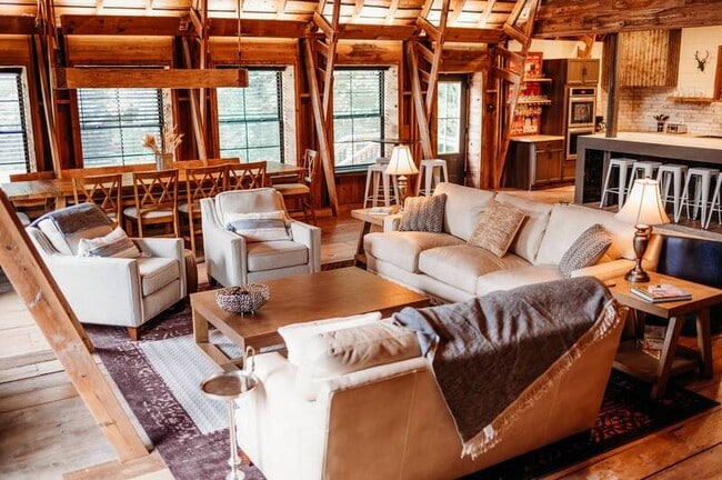 Building Photo - 19920 NW Farley Hampton Rd