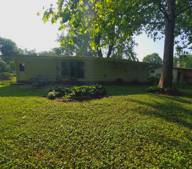 Patio / deck - 9012 Hemlock Dr