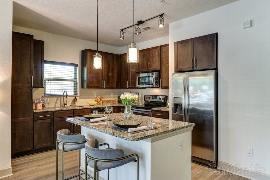 Building Photo - Astoria at Celebration