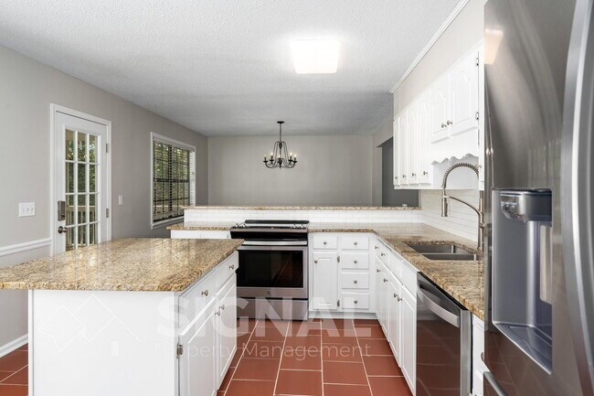 Building Photo - 6232 Sioux Ln