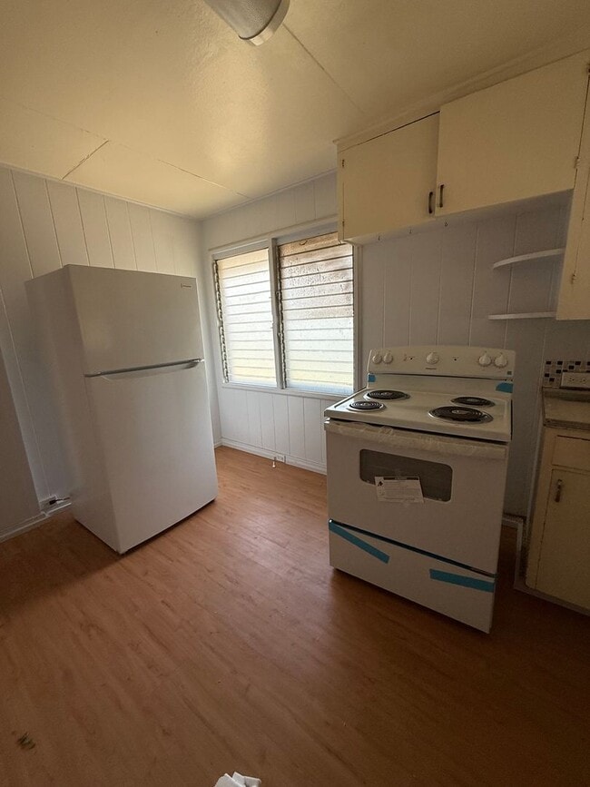 Building Photo - Single level 3 bedroom/1.5 Bath
