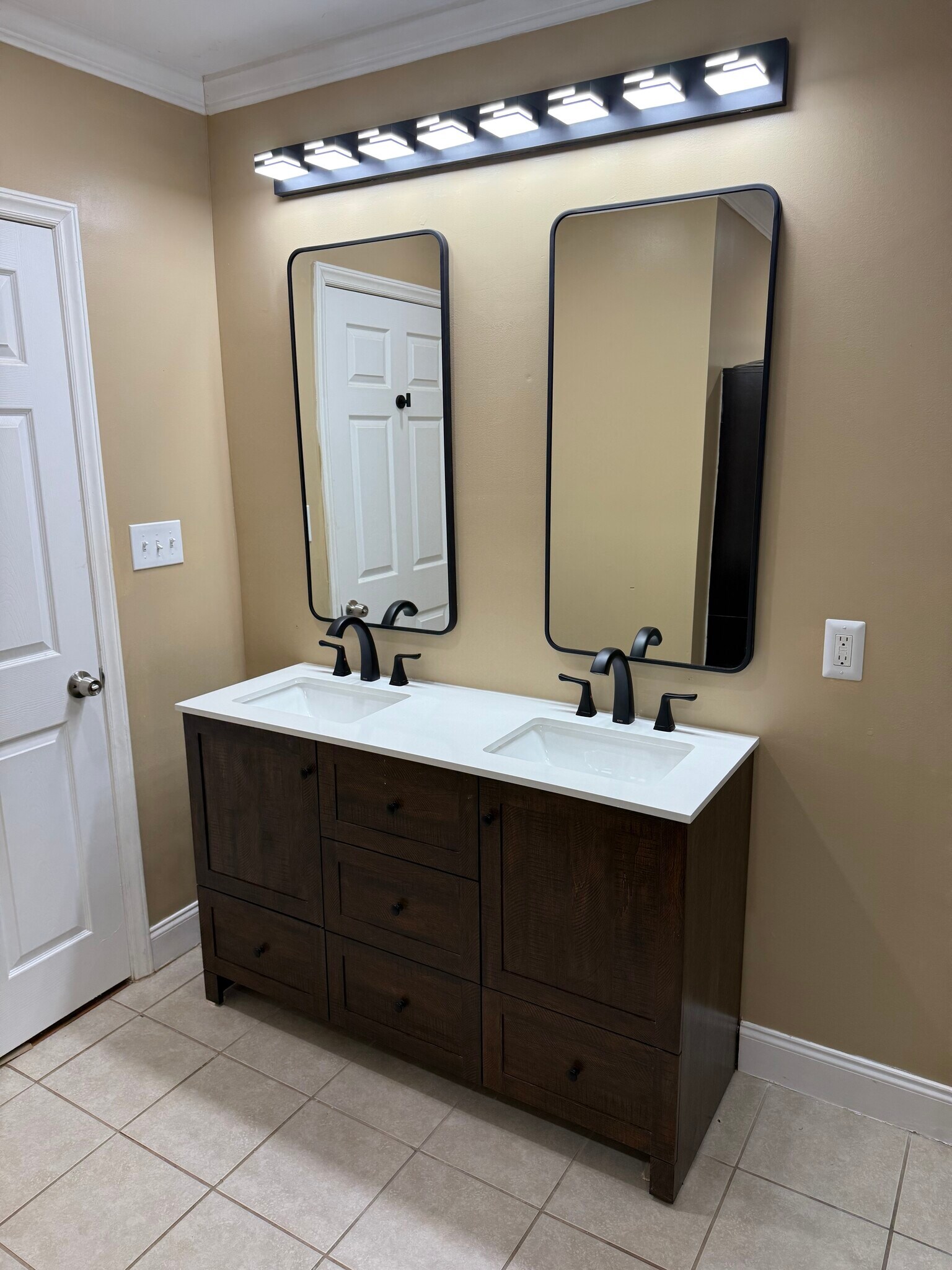 Double Vanity with White Quartz Countertop - 18 Waters Ave