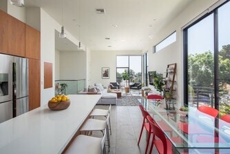 Building Photo - 1616 Amherst Ave