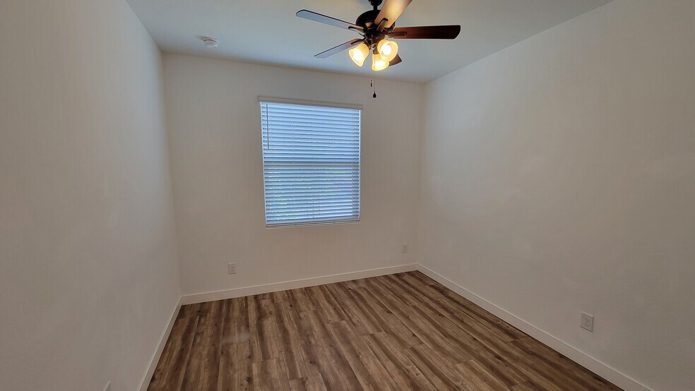 Bedroom 5 - 9530 E Tesla Ave