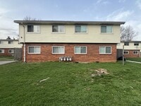Building Photo - 4 Columbine Ct