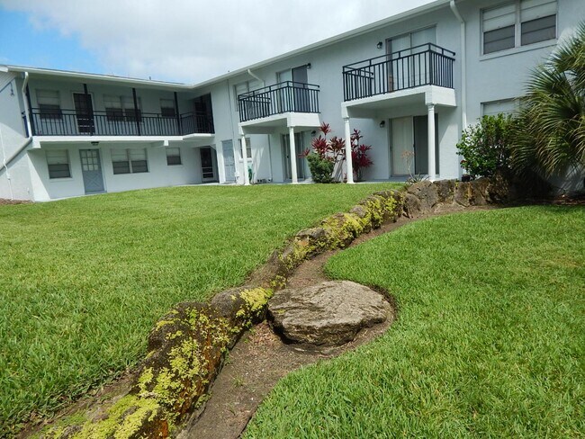 Building Photo - 416 N. Grandview Ave.