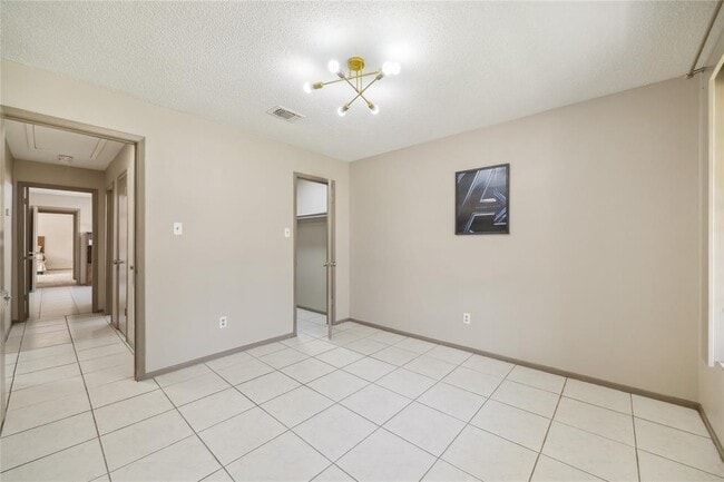 Building Photo - 11202 Bayou Pl Dr