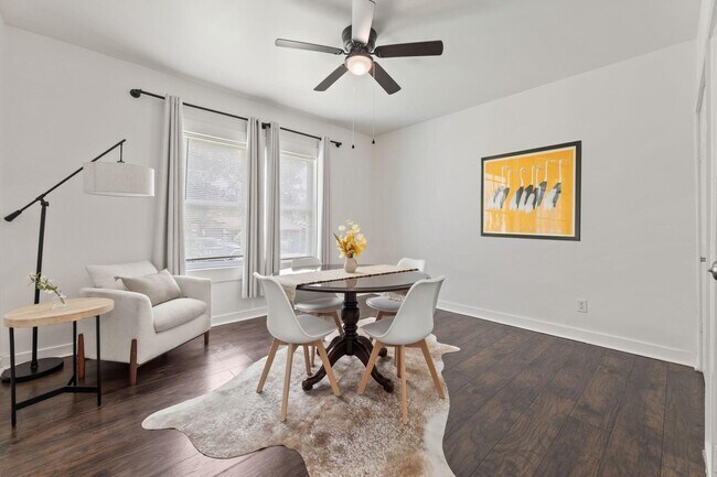 Building Photo - 1010 Long St