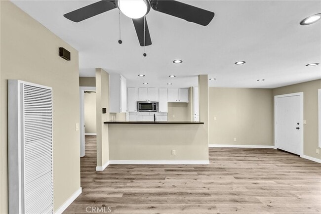 Building Photo - 20526 S Western Ave