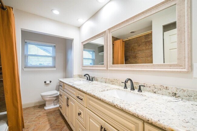 Building Photo - 5046 Yarwell Dr