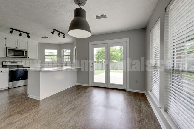 Building Photo - 2765 Archer Ln