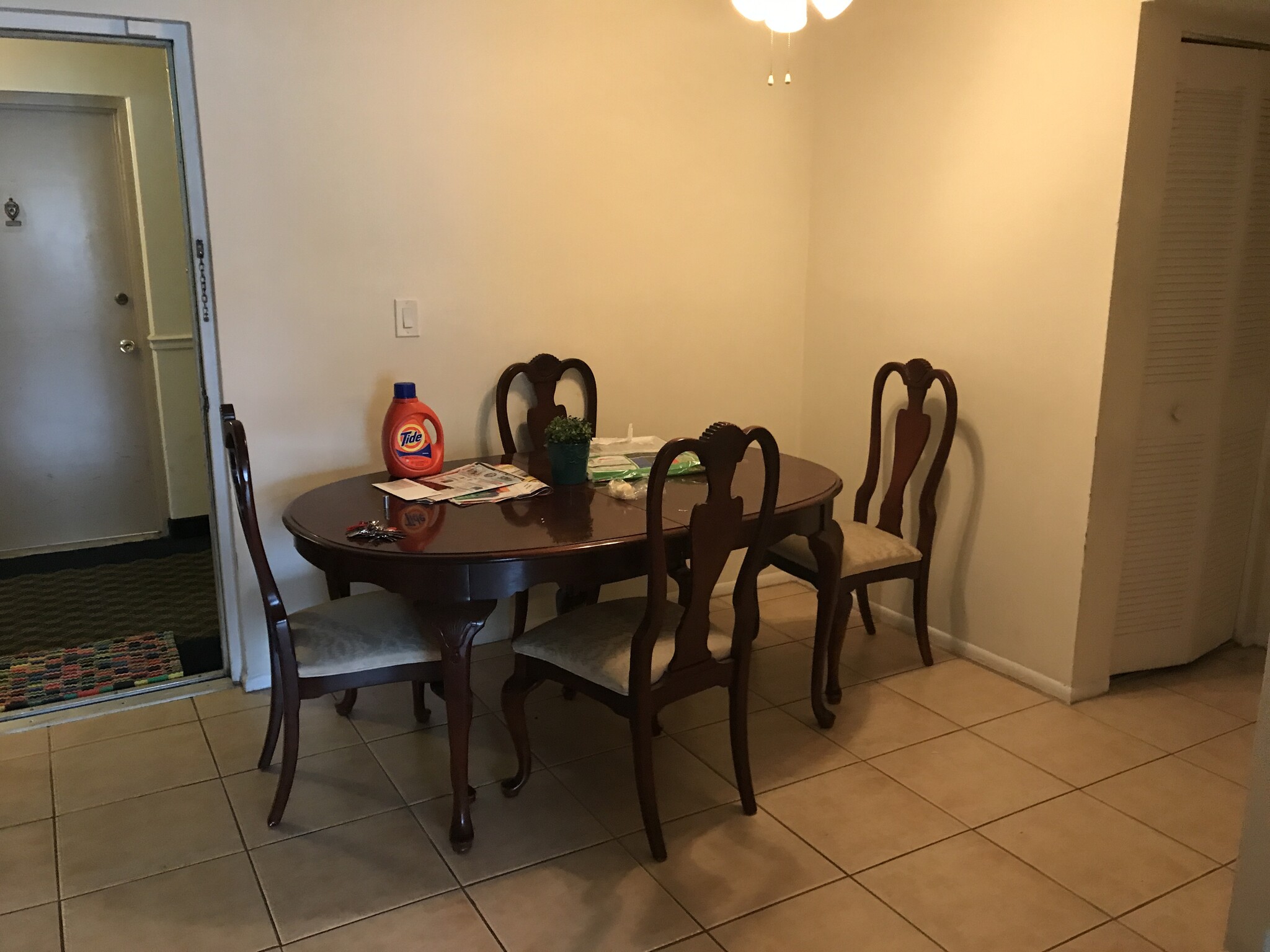 dining room - 480 NW 20th St