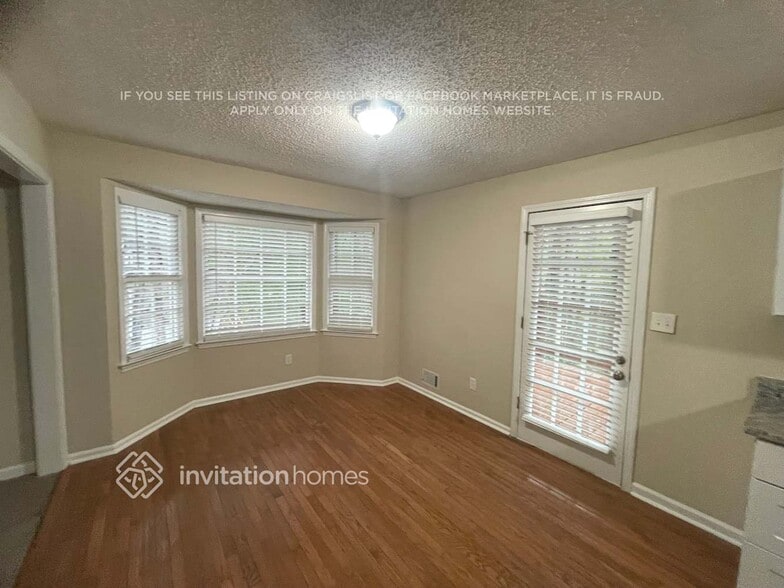 Building Photo - 115 Elizabeth Pl