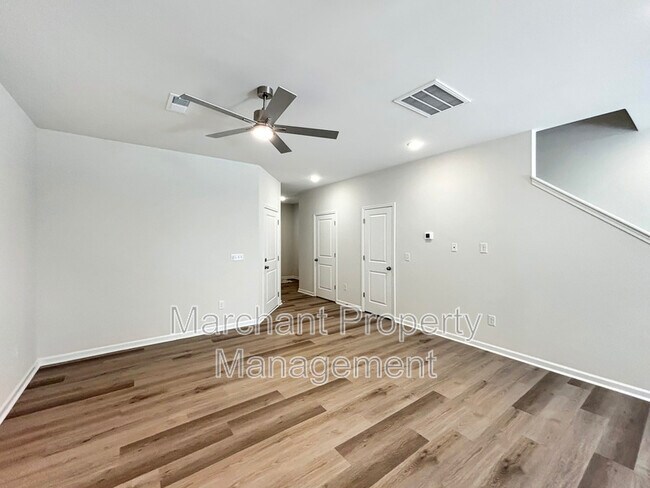 Building Photo - 119 Stoneview Way