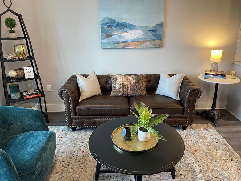 Building Photo - 2875 Olentangy River Rd