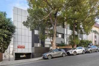 Building Photo - 7244 Hillside Ave