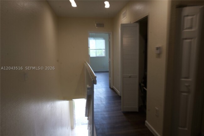 Building Photo - 8220 SW 25th Ct