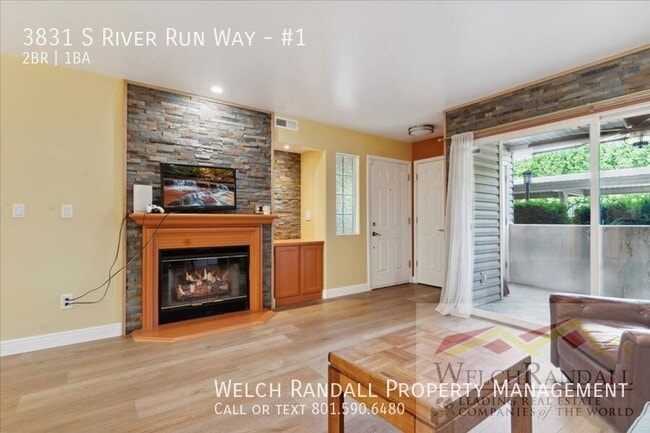 Building Photo - 3831 S River Run Wy