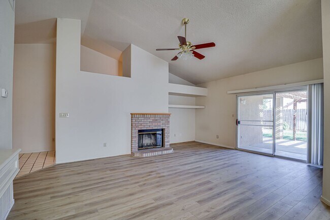 Building Photo - 4005 Asino Ave
