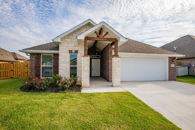 Building Photo - ***1021 Pink Lady Place***
