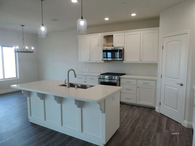 Building Photo - College Heights Pool Home Available Soon!