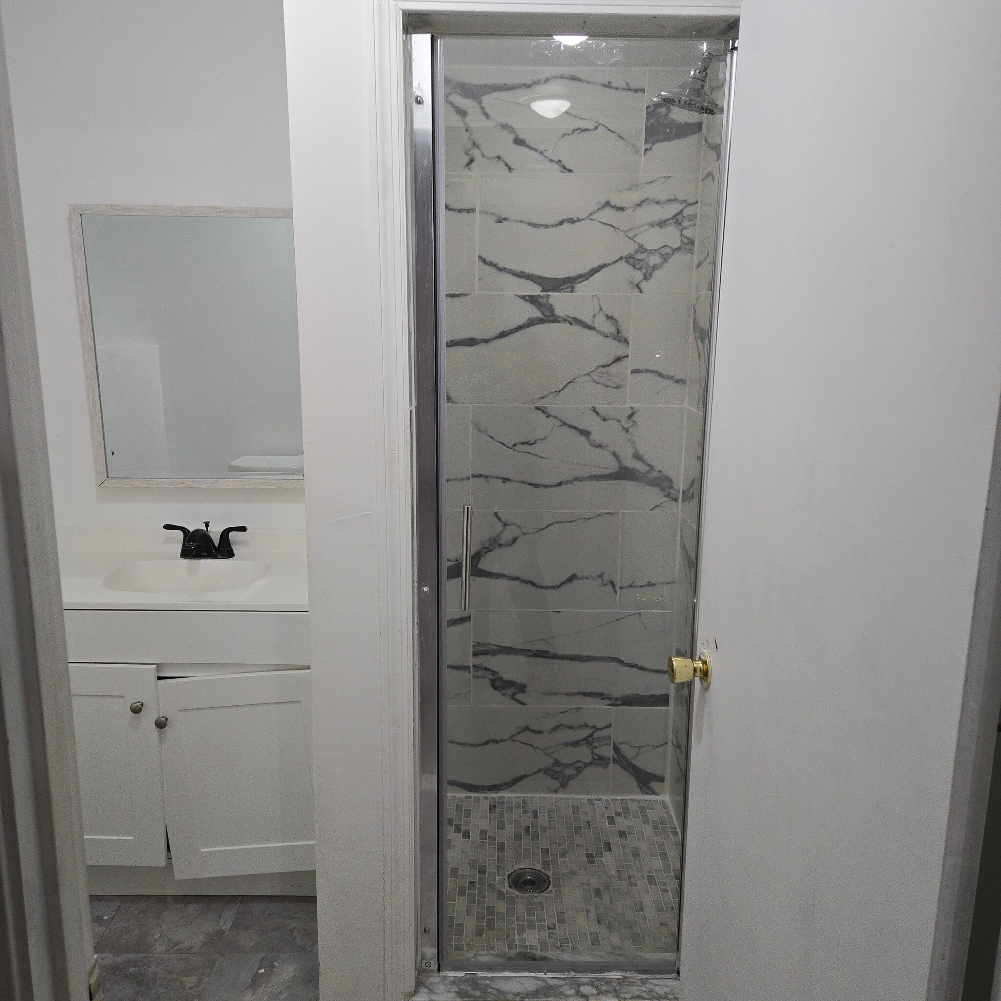 Shower - 225 Langdon St