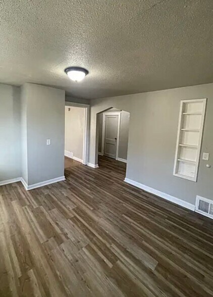 Building Photo - 2608 N 40th St