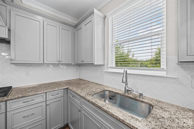 Building Photo - 414 Sandbar Pt