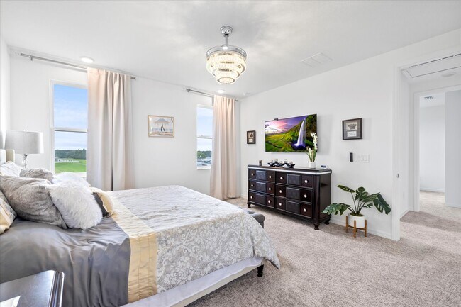 Building Photo - 12195 Stirrup Dr