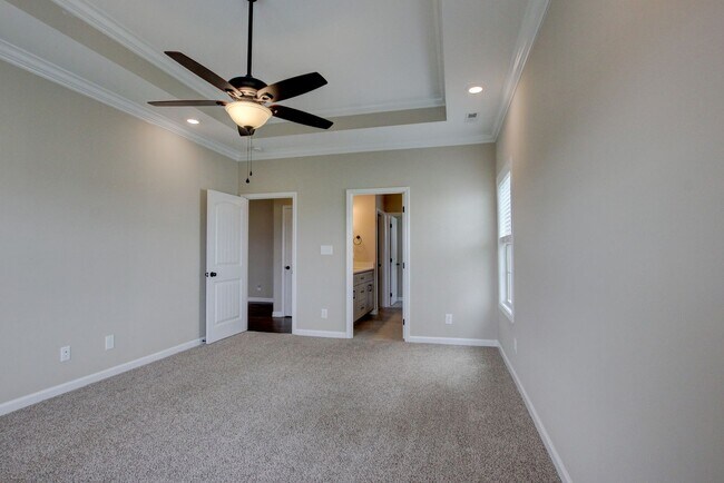 Building Photo - 2547 Rafiki Dr