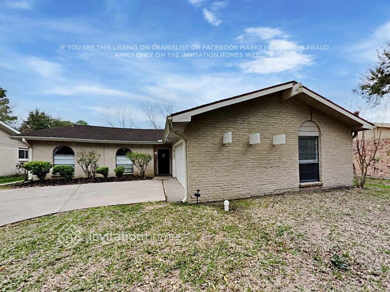 Primary Photo - 2107 Fall Meadow Dr