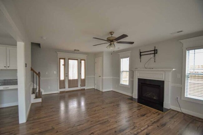 Building Photo - HOUSE FOR RENT 2319 GREAT LAUREL COURT