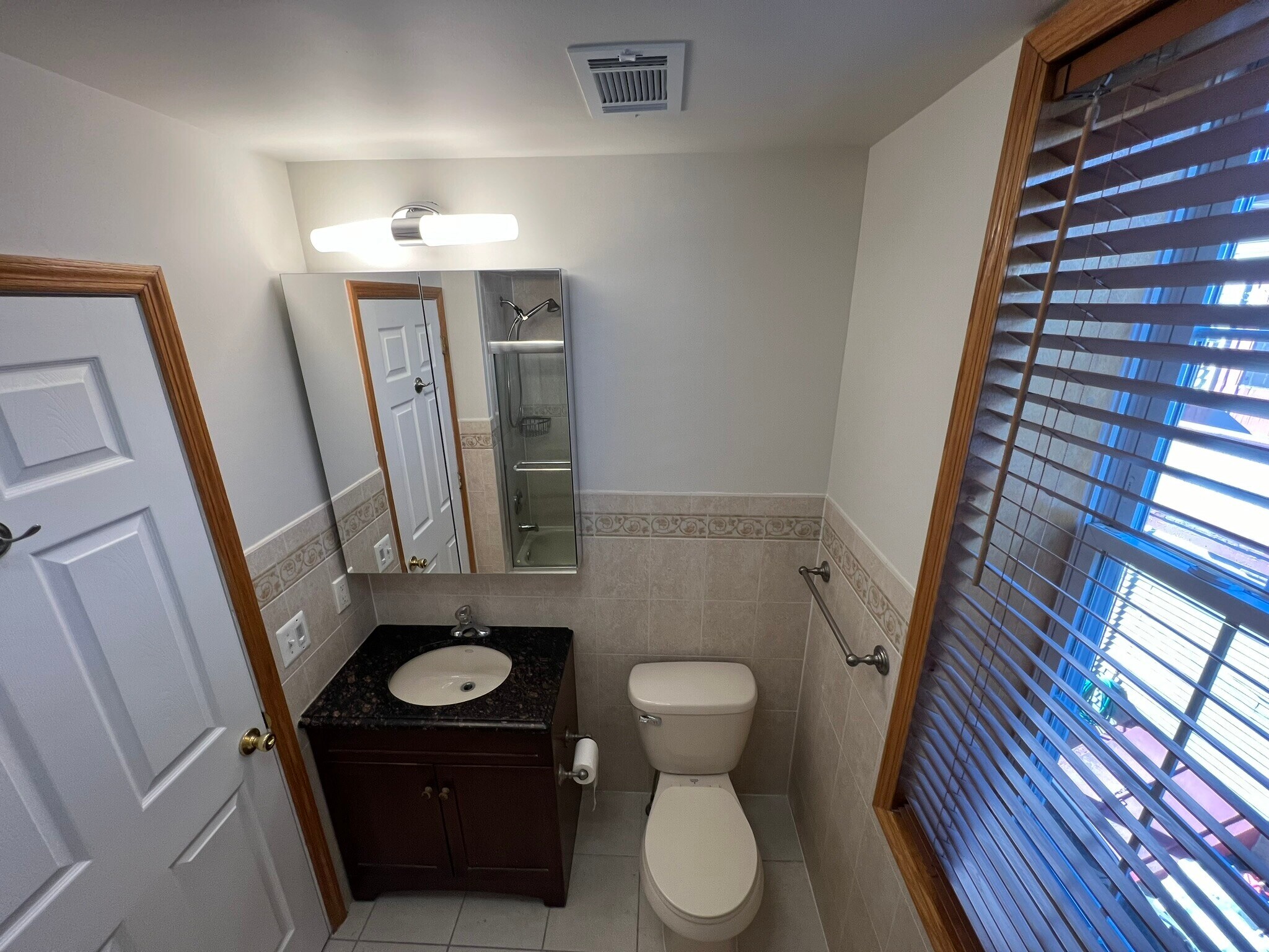 Building Photo - 358 Summer Ave