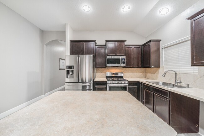 Building Photo - 15718 Egret Field Ln