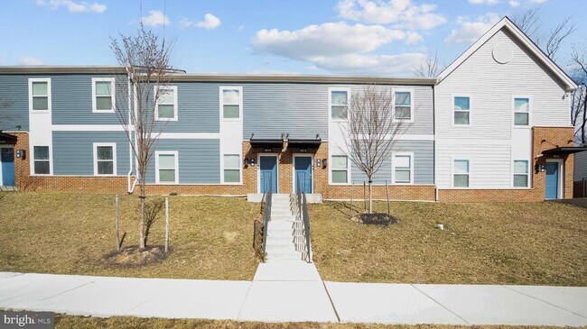 Building Photo - 4907 Hamilton Ave