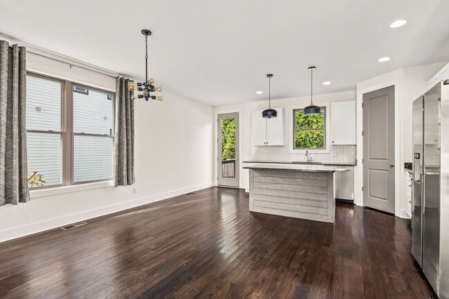 Building Photo - East Nashville Rental!