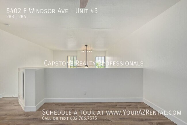 Building Photo - 5402 E Windsor Ave