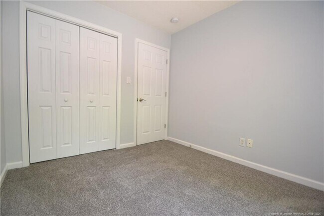 Building Photo - 308 Black Bird Ct