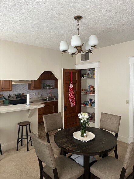 Building Photo - 3453 Woodburn Ave