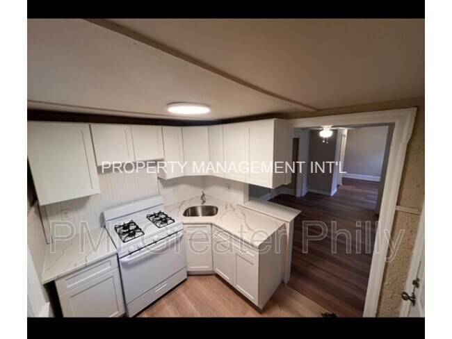 Building Photo - 1511 Arrott St