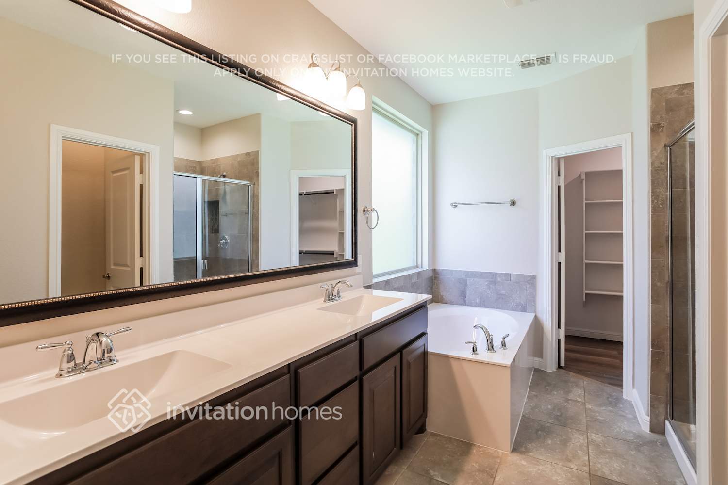Building Photo - 1517 Bunting Dr
