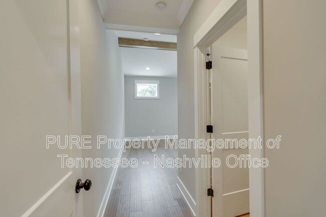 Building Photo - 606 Annex Ave