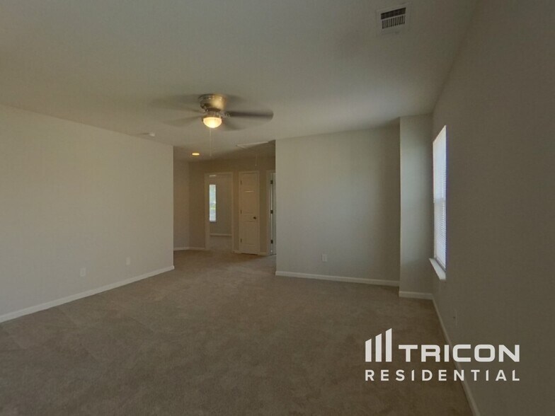 Building Photo - 2742 Rustic Ridge Ct