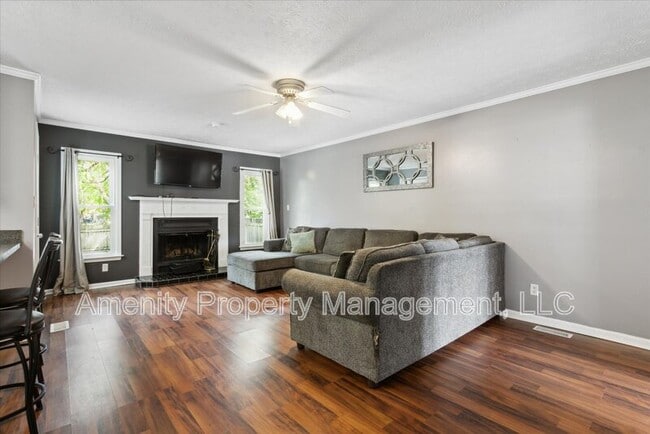 Building Photo - 32 Wainwright Dr