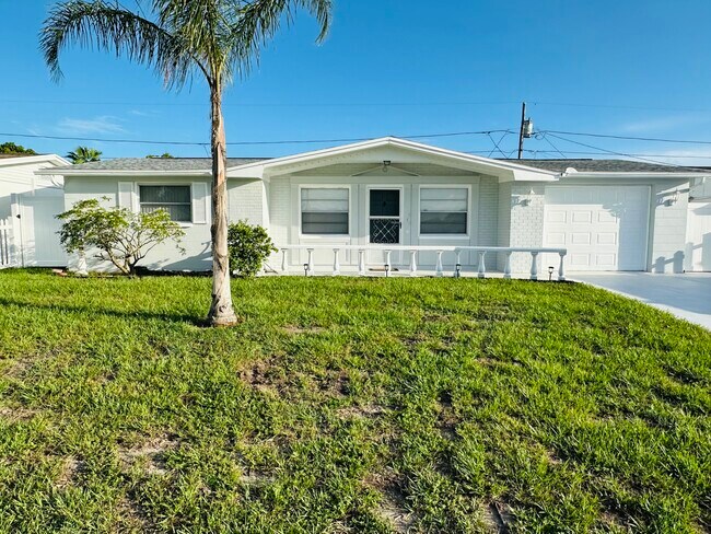 Primary Photo - 5202 Overton Dr