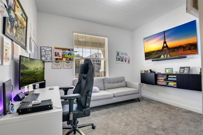 Building Photo - 11145 Lore Wy